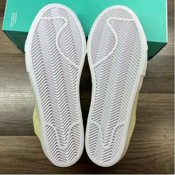 Nike SB Zoom Blazer Mid PRM - Picture 4 of 5